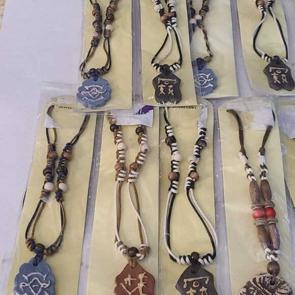 Bulk Lot of 10 Necklaces in Original Package - Picture 3 of 6